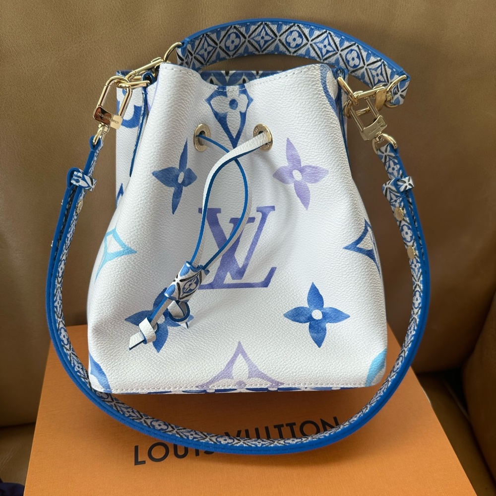 NWT Louis Vuitton Neonoe BB By The Pool 2023 Collection SOLD OUT!
